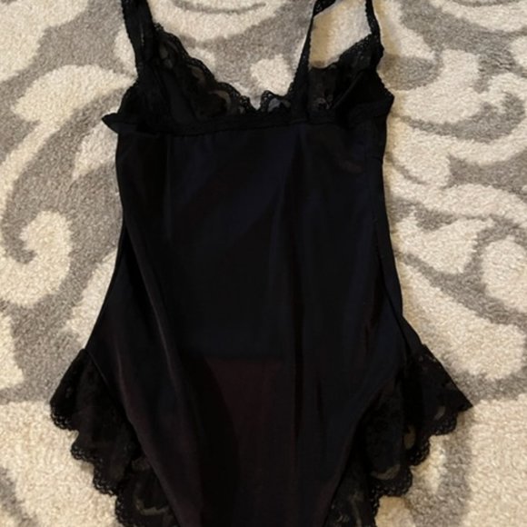 Undercover Wear Other - NWOT Undercover Wear vintage Black Teddy. Size Small.